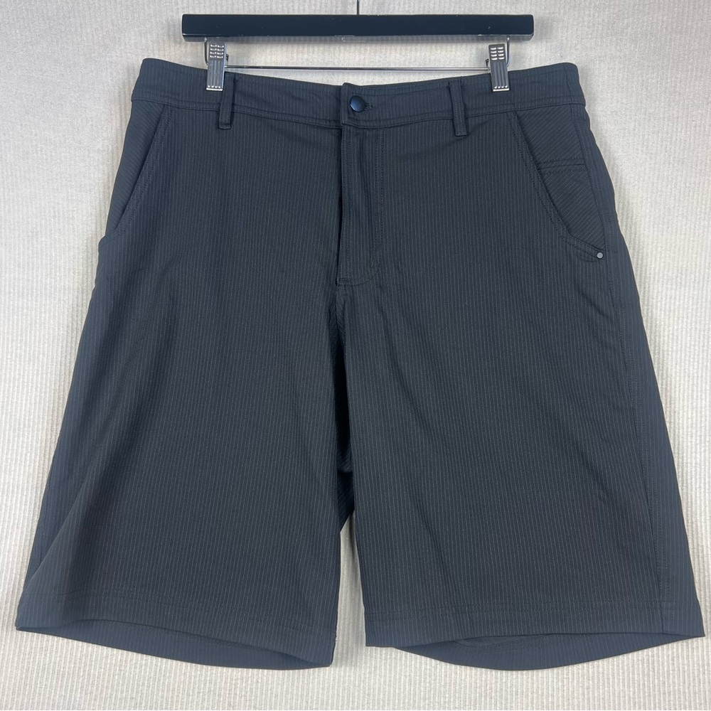 Lululemon Performance Dress Shorts Men’s 36 Pinstripe